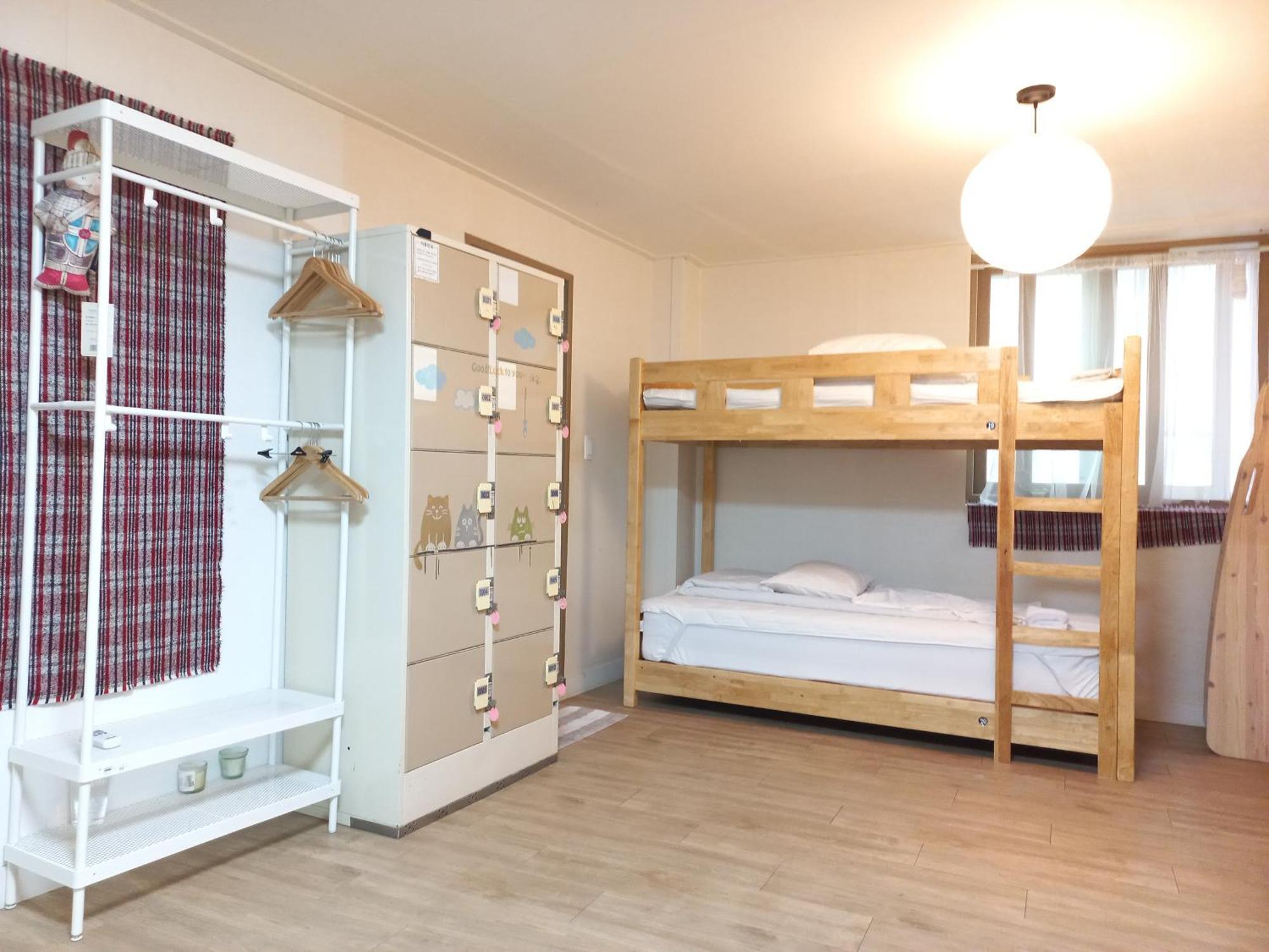 Pohang Youngildae Guesthouse חדר תמונה